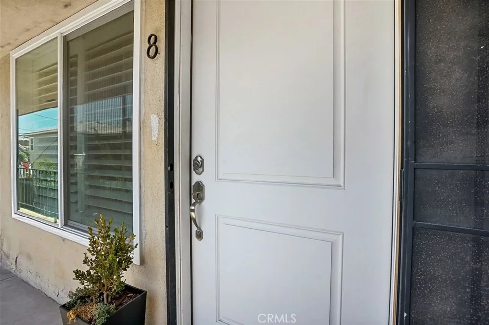 Unit for sale at 1525 E 2nd Street, Long Beach, CA 90802