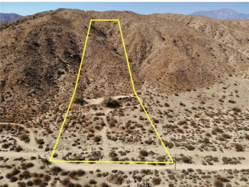 Unit for sale at 52073 Canyon Rd Road, Morongo Valley, CA 92256