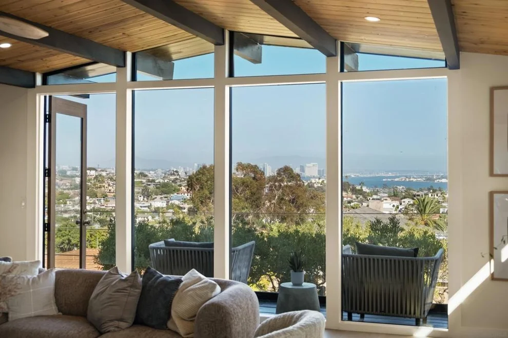 Unit for sale at 3992 La Cresta, San Diego, CA 92107