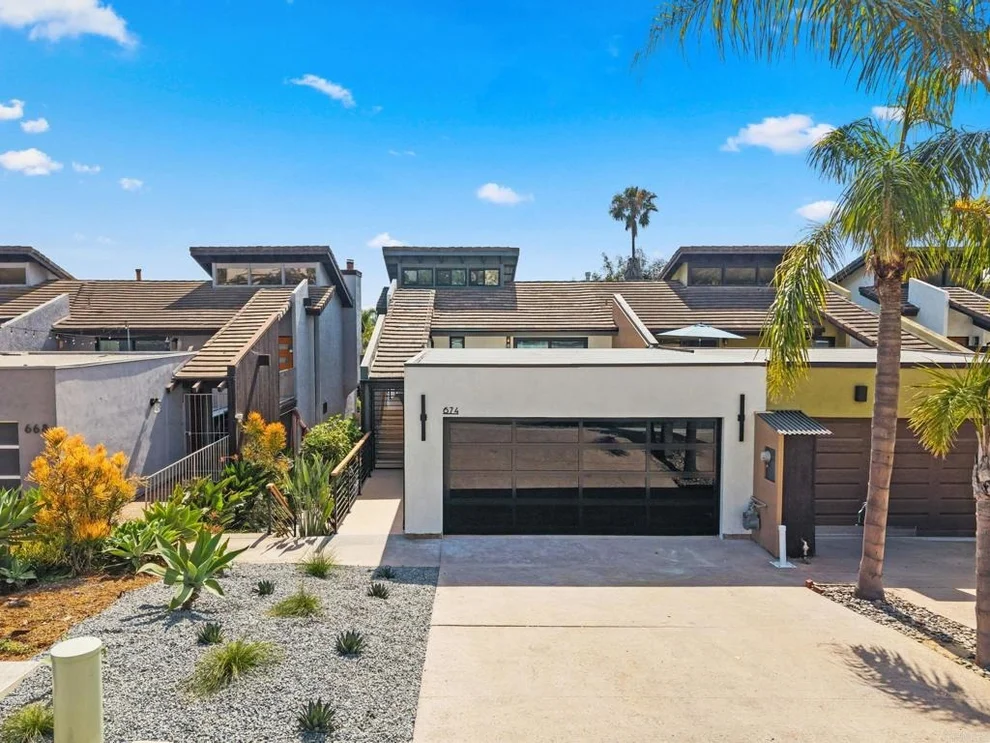 Unit for sale at 674 Hygeia Avenue, Encinitas, CA 92024