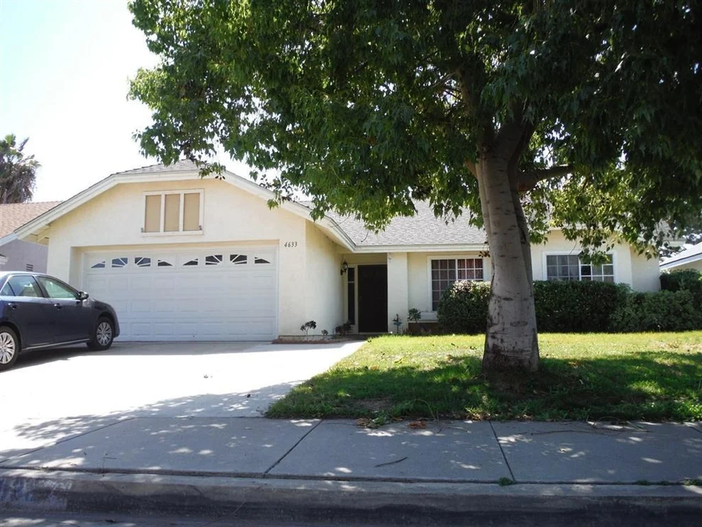 Unit for sale at 4633 Marblehead Bay Drive, Oceanside, CA 92057