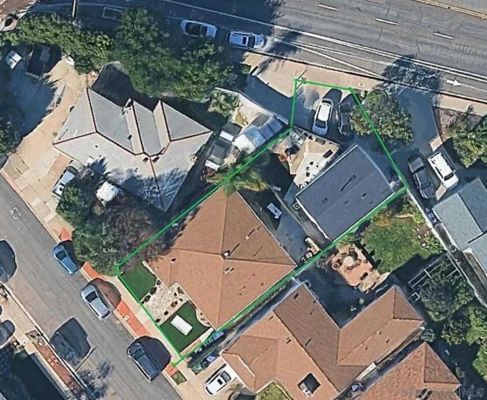 Unit for sale at 4941 Gary St., San Diego, CA 92115