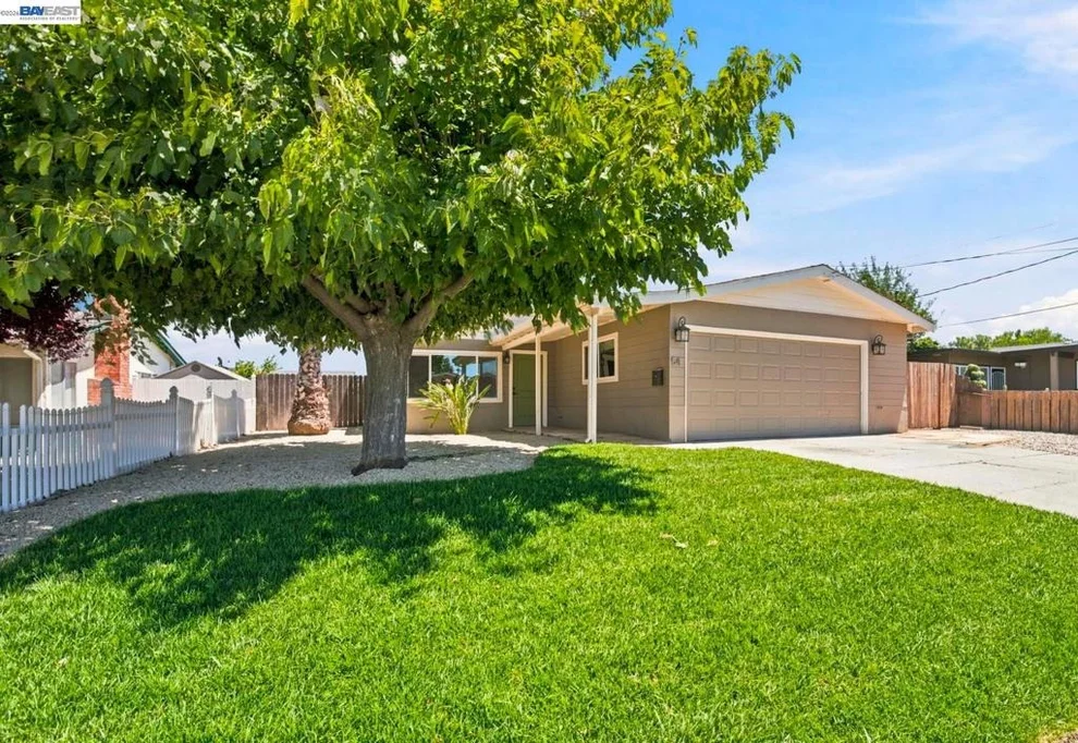 Unit for sale at 54 LAKEVIEW DRIVE, Bay Point, CA 94565