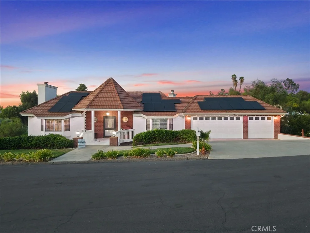 Unit for sale at 40910 Via Media, Temecula, CA 92591