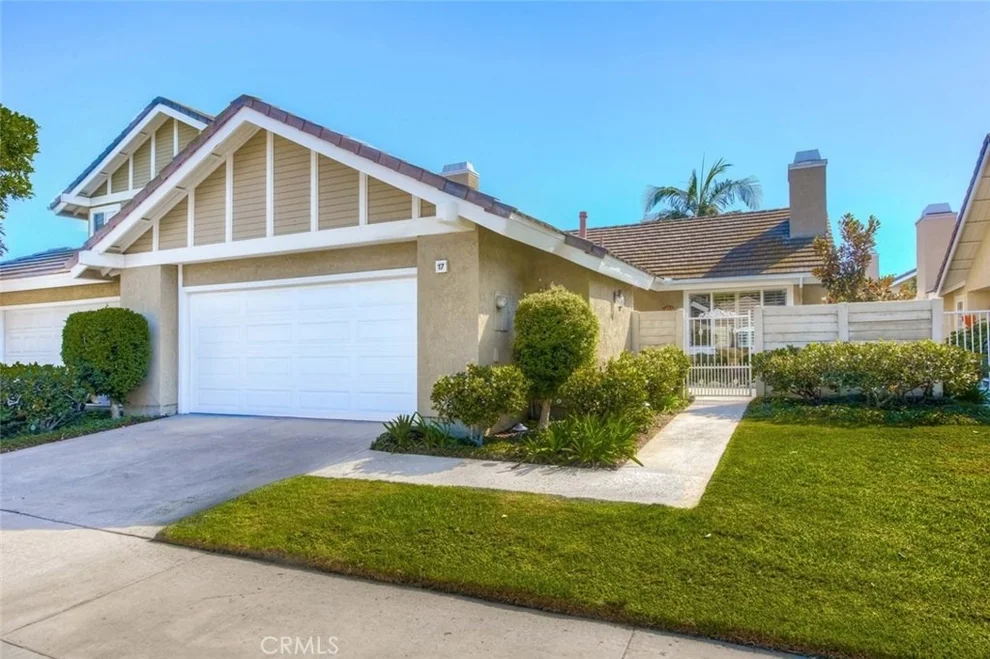 Unit for sale at 17 Windsong, Irvine, CA 92614
