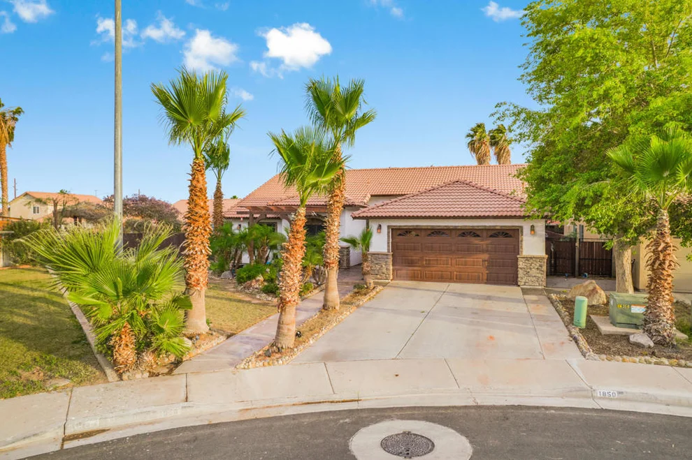 Unit for sale at 1850 Silver Spur Drive, Imperial, CA 92251