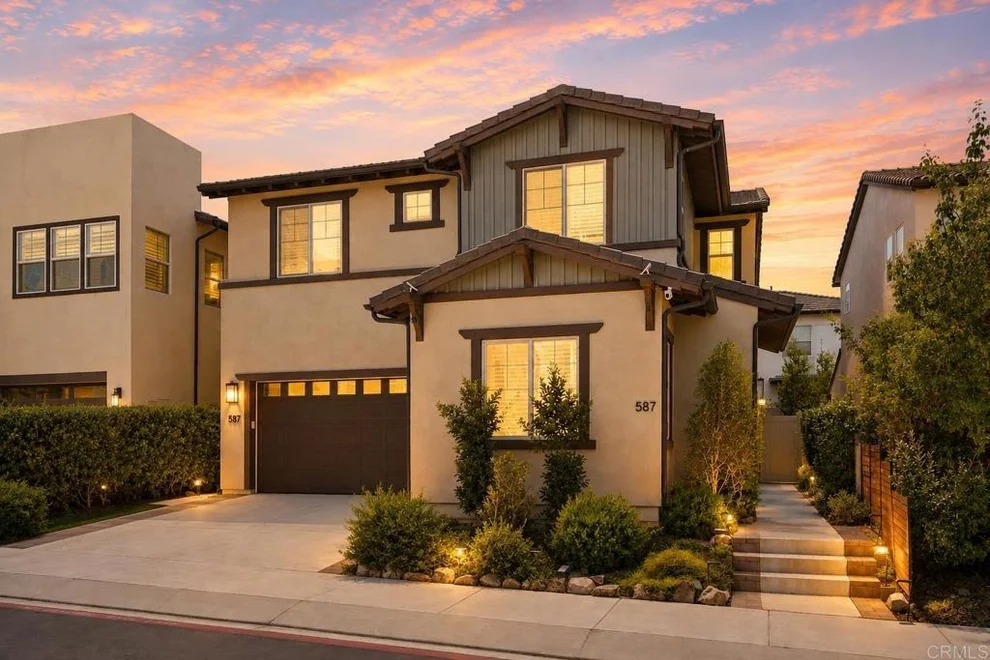 Unit for sale at 587 Gateway Lane, San Marcos, CA 92078