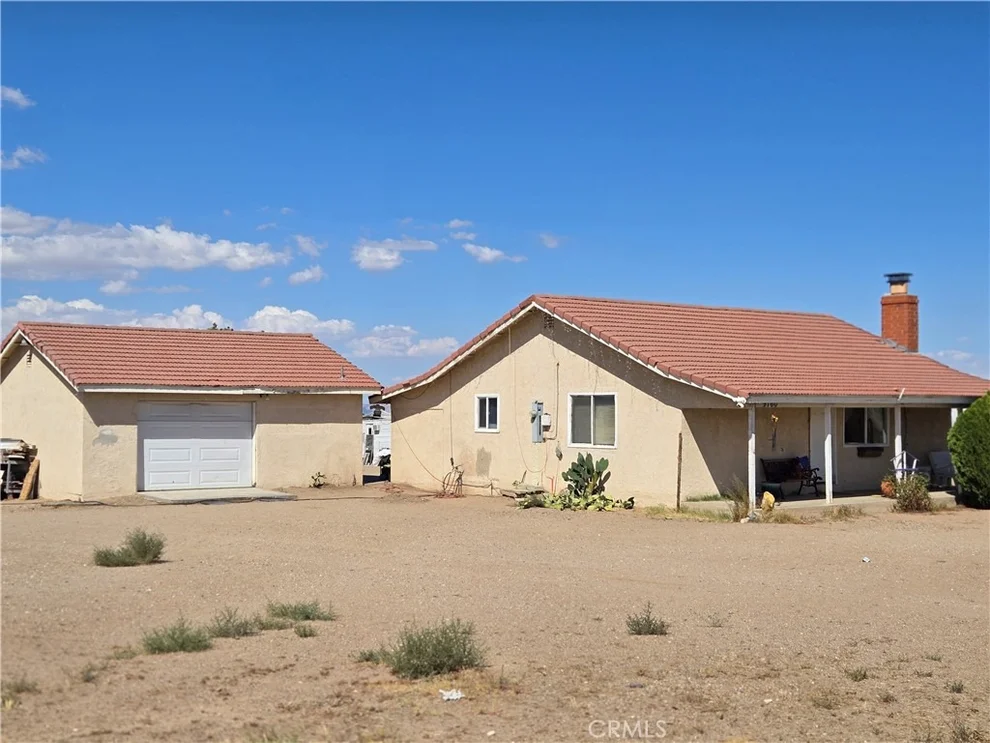Unit for sale at 9760 Phelan Road, Oak Hills, CA 92344