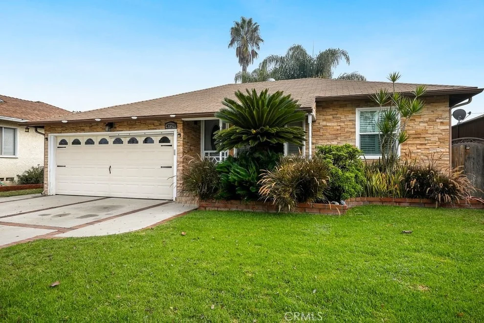 Unit for sale at 4724 Montair Avenue, Long Beach, CA 90808