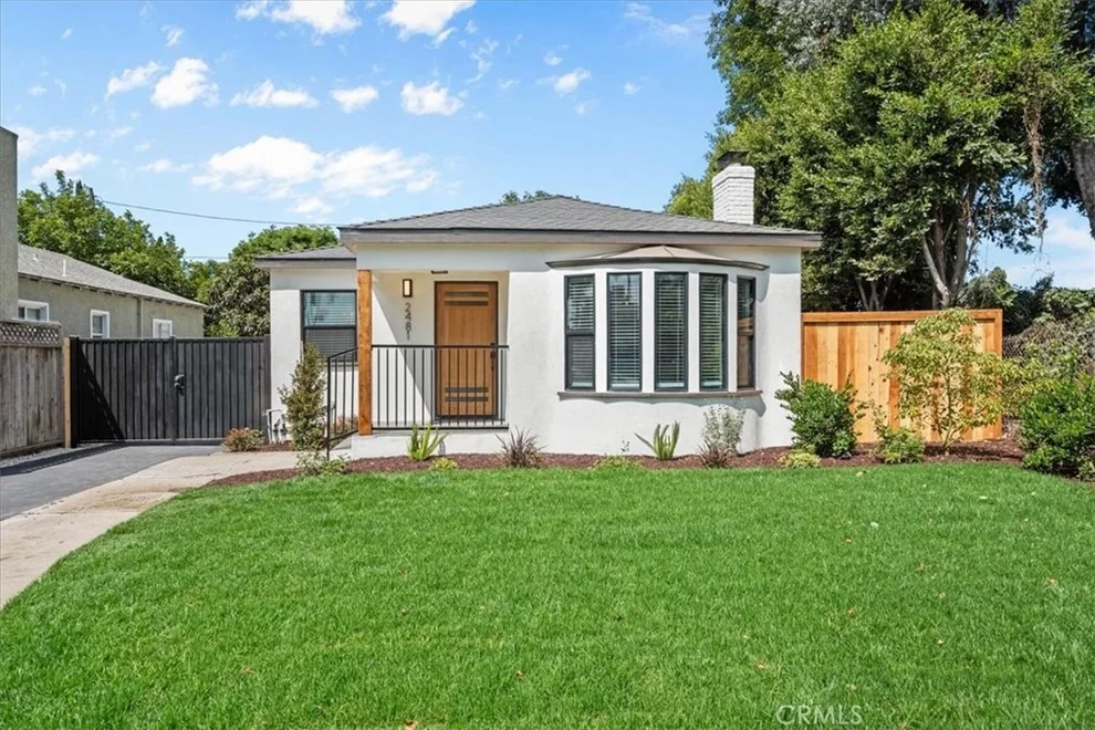 Unit for sale at 2481 S Westgate Avenue, Los Angeles, CA 90064