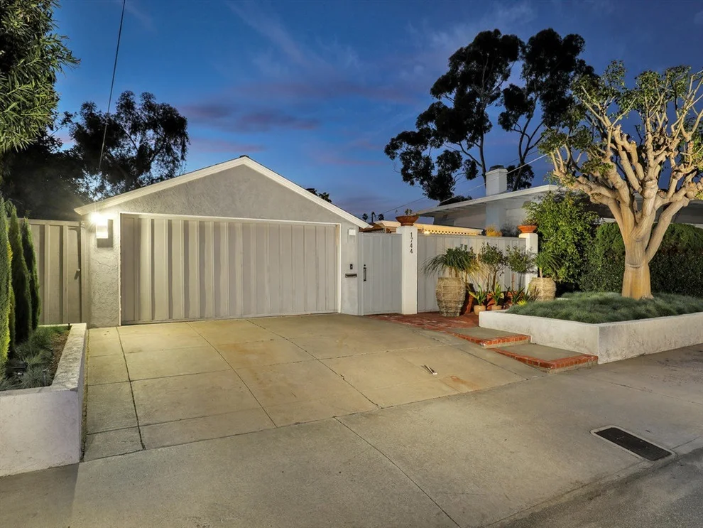 Unit for sale at 1744 Washington Pl, San Diego, CA 92103