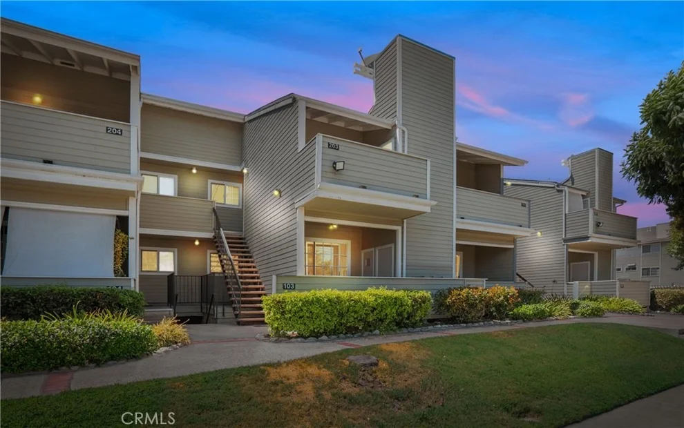 Unit for sale at 777 S Citrus Avenue, Azusa, CA 91702