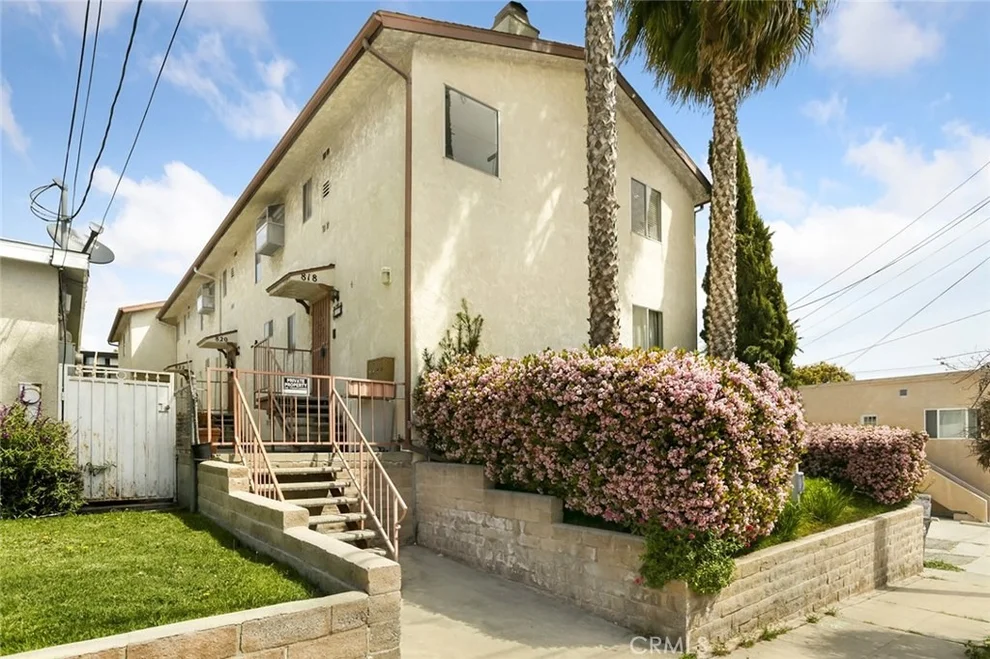 Unit for sale at 818 W 6th Street, San Pedro, CA 90731