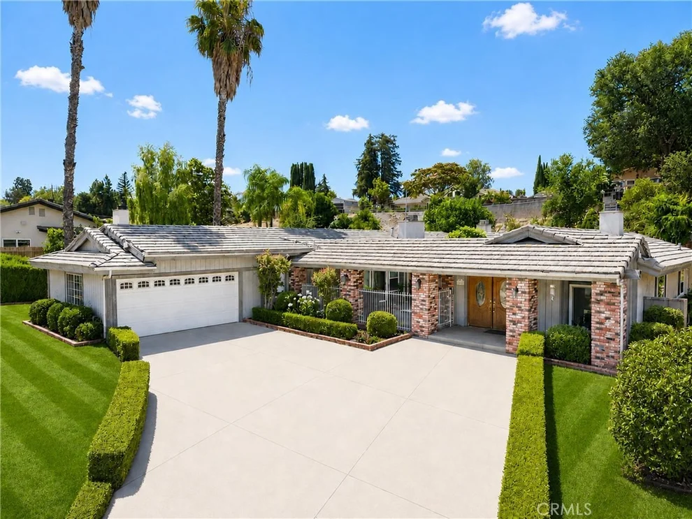 Unit for sale at 620 Valley View Drive, Redlands, CA 92373