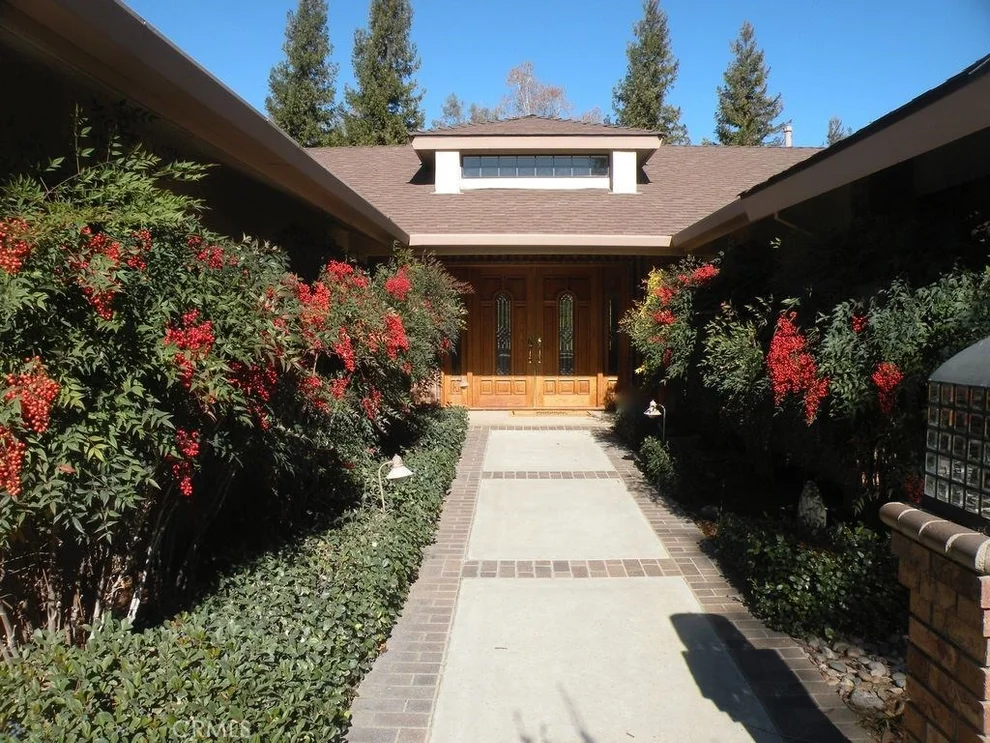Unit for sale at 1145 Via Pintada, Riverside, CA 92507