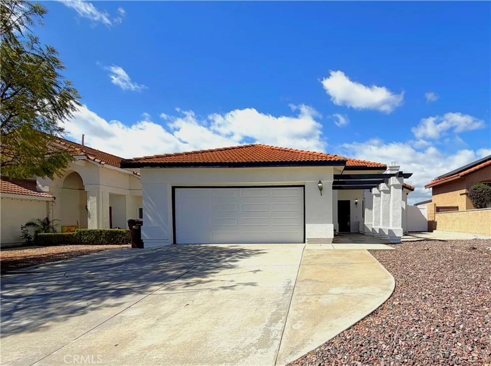 Unit for sale at 40018 Notting Hill Road, Murrieta, CA 92563