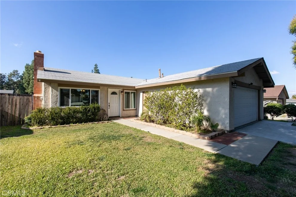 Unit for sale at 2048 Newton Drive, Corona, CA 92882