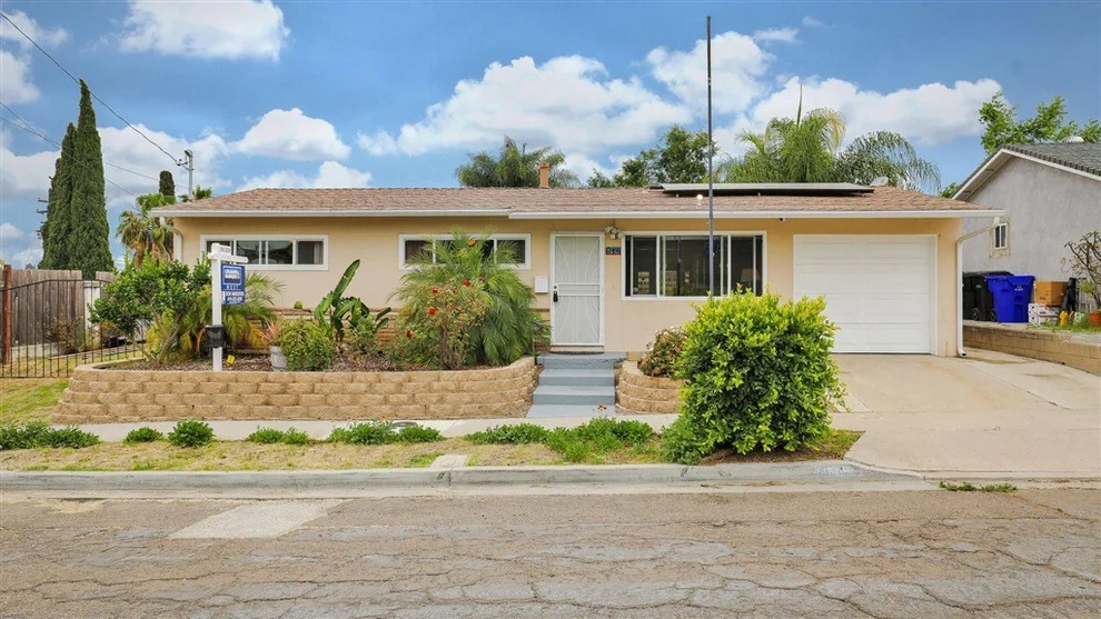 Unit for sale at 614 Bonsall St, San Diego, CA 92114