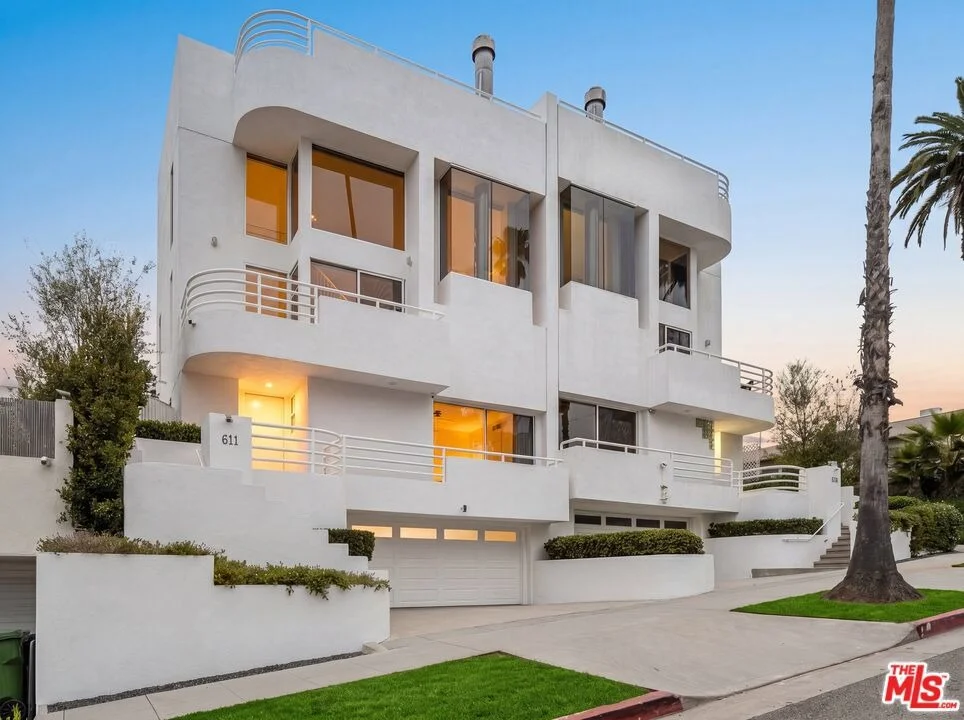 Unit for sale at 611 Pacific Street, Santa Monica, CA 90405