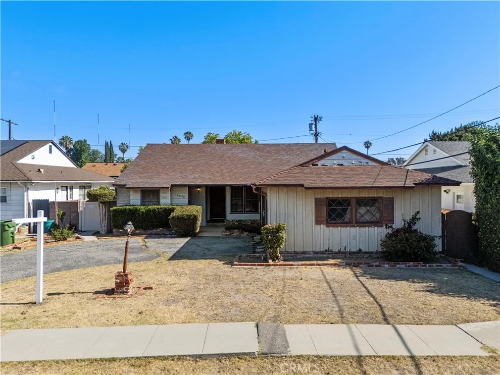 Unit for sale at 12635 Cumpston Street, Valley Village, CA 91607