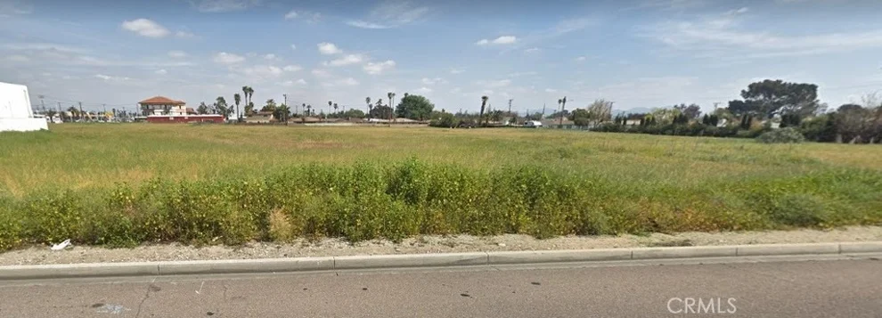Unit for sale at 8147 Cypress Ave, Fontana, CA 92335