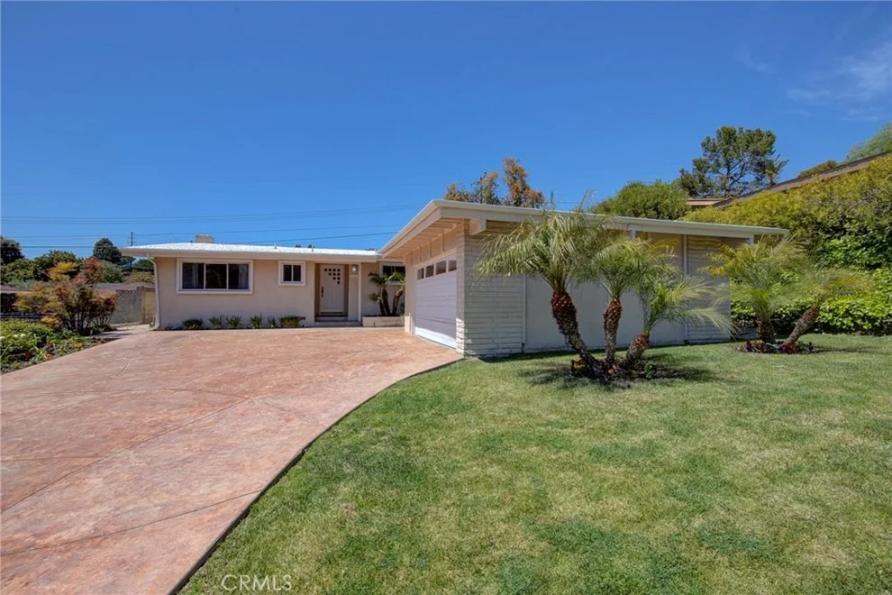 Unit for sale at 27139 Grayslake Road, Rancho Palos Verdes, CA 90275