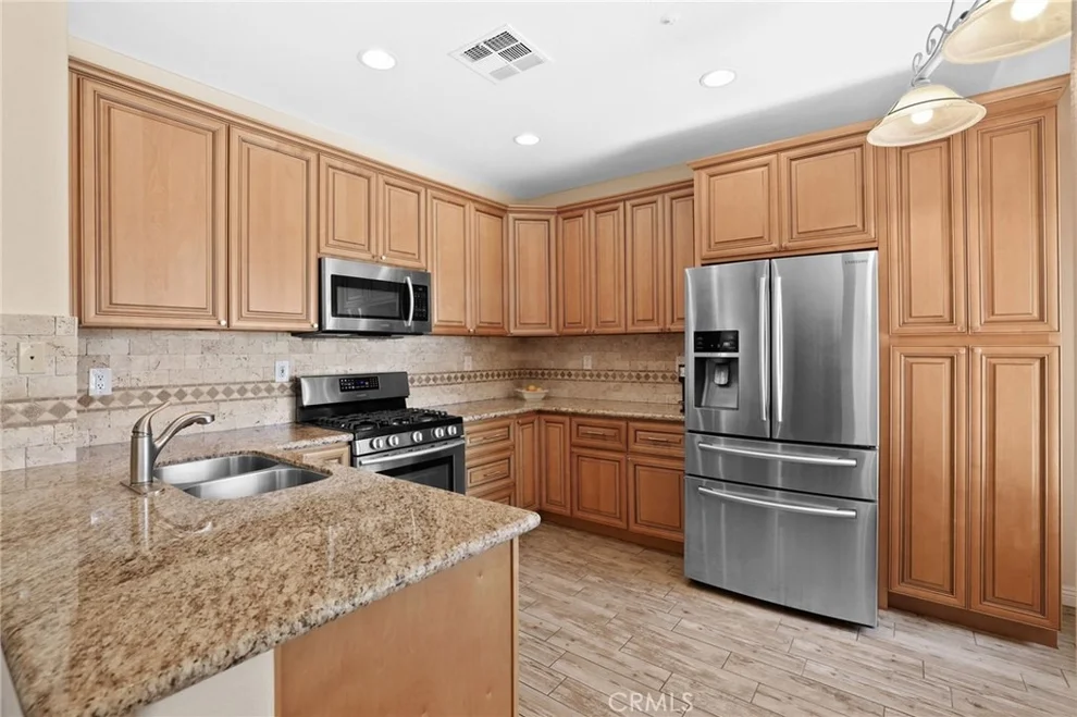Unit for sale at 8 Veneto Lane, Aliso Viejo, CA 92656