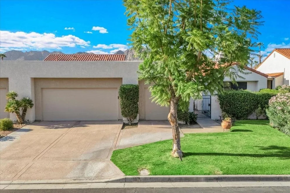 Unit for sale at 78126 Calle Norte, La Quinta, CA 92253
