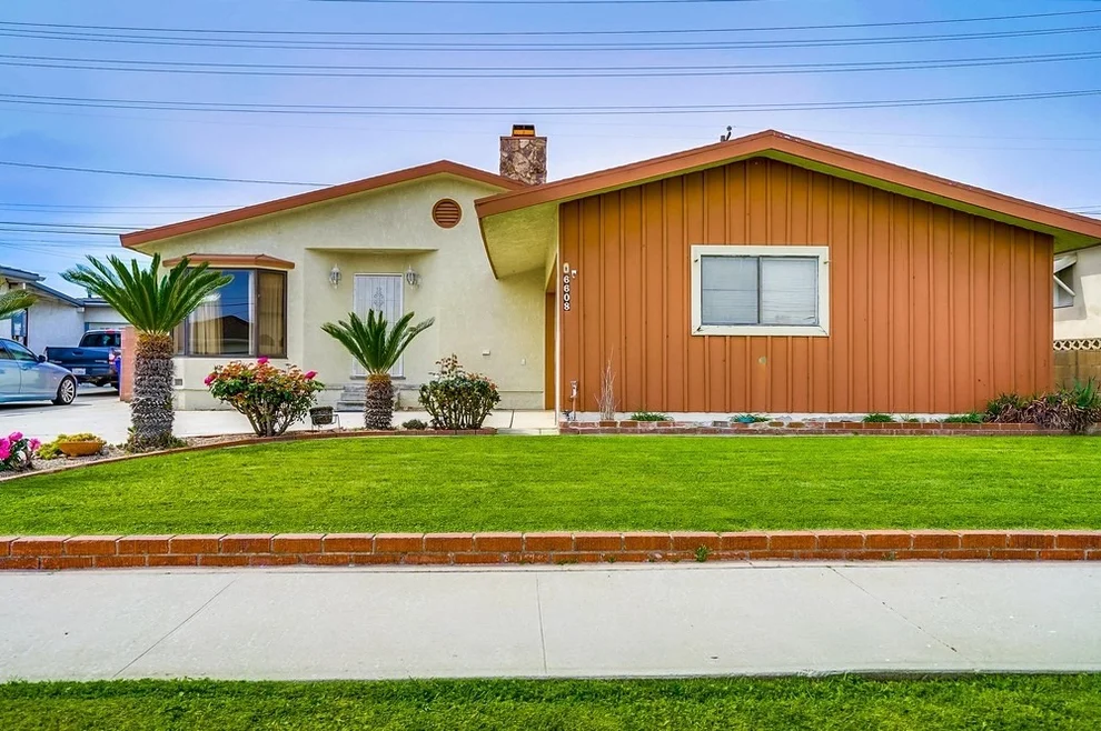 Unit for sale at 6608 Dashwood, Lakewood, CA 90713