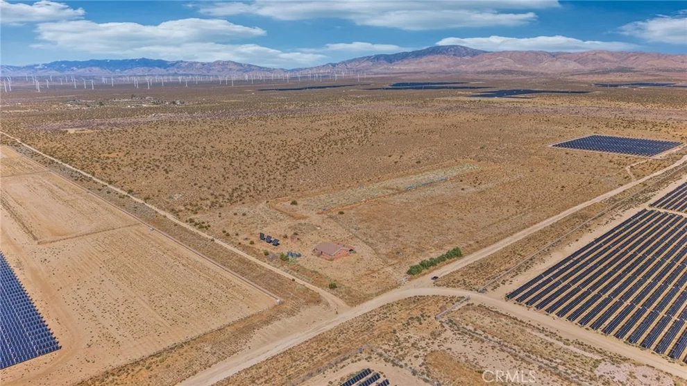 Unit for sale at 13071 Irone, Rosamond, CA 93560
