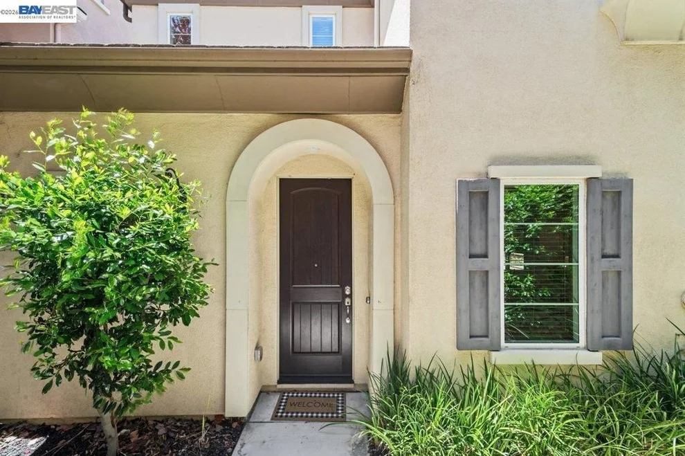 Unit for sale at 3373 Araldi Ln, Dublin, CA 94568