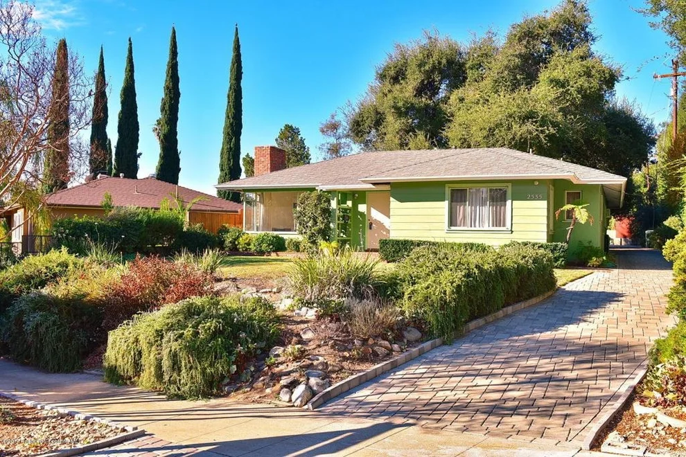 Unit for sale at 2535 Ganesha Avenue, Altadena, CA 91001