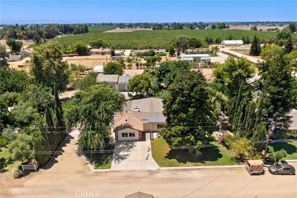 Unit for sale at 921 Christian Avenue, Bakersfield, CA 93314