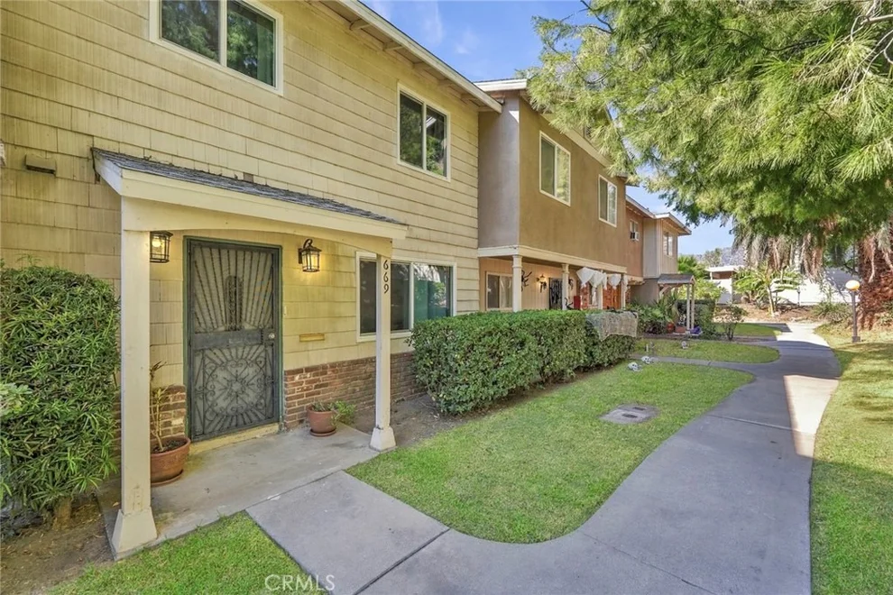 Unit for sale at 669 E Matchwood Place, Azusa, CA 91702