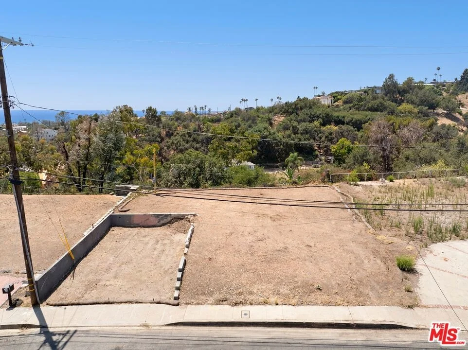 Unit for sale at 1067 Las Pulgas Road, Los Angeles, CA 90272
