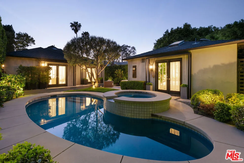 Unit for sale at 334 Huntley Drive, West Hollywood, CA 90048