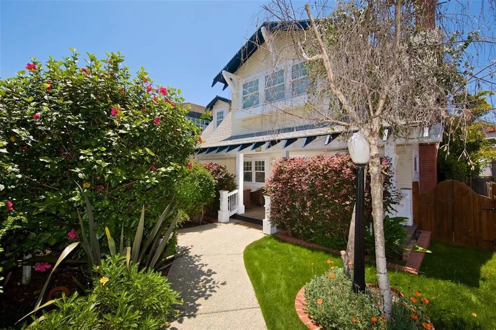 Unit for sale at 260 Soledad Pl, Coronado, CA 92118