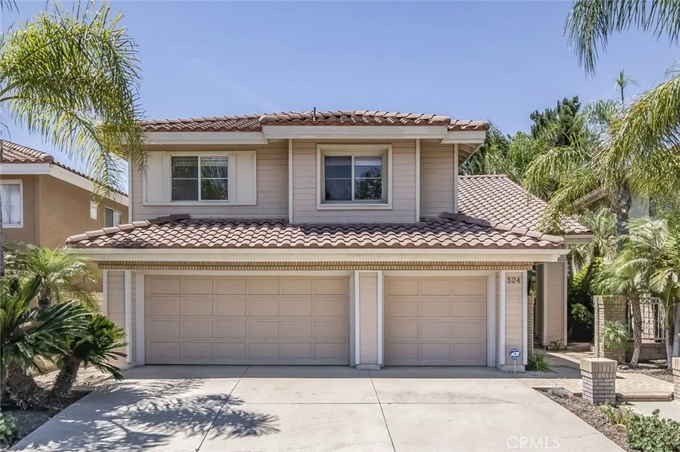 Unit for sale at 524 S Laureltree Drive, Anaheim Hills, CA 92808