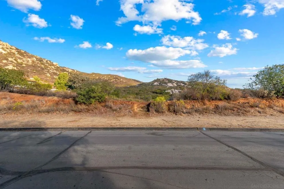 Unit for sale at 87 Presilla Dr, Jamul, CA 91935