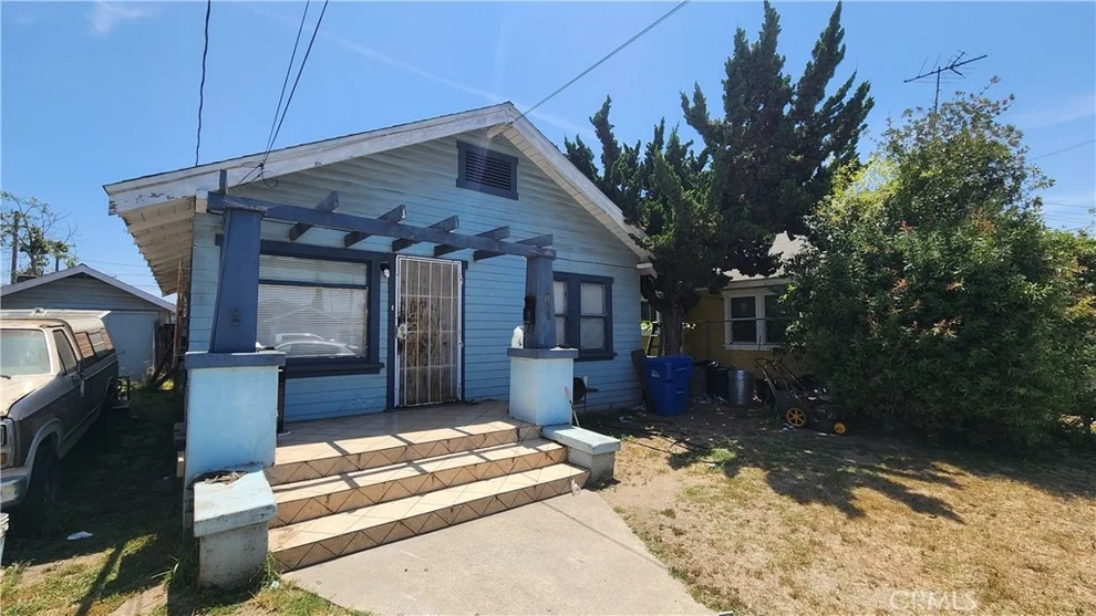 Unit for sale at 2030 E 15th, Long Beach, CA 90804