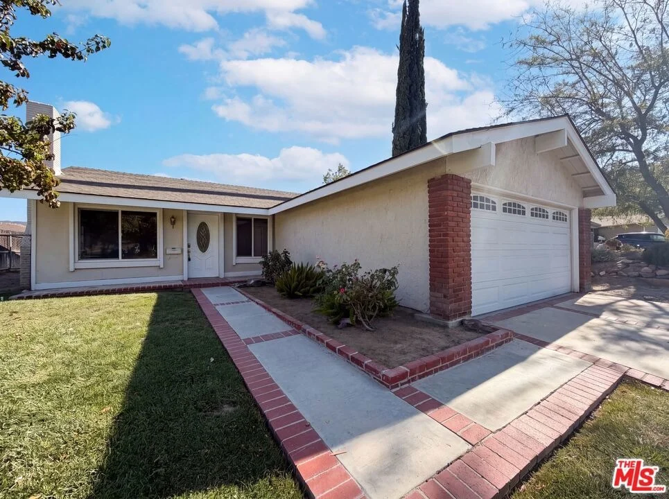 Unit for sale at 14602 Rosecourt Drive, Santa Clarita, CA 91387