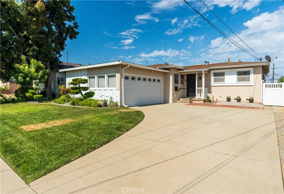 Unit for sale at 16820 S Catalina, Gardena, CA 90247