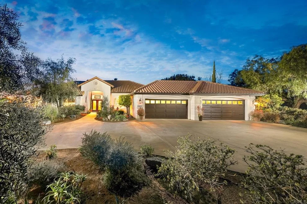 Unit for sale at 30837 Palomar Vista Drive, Valley Center, CA 92082