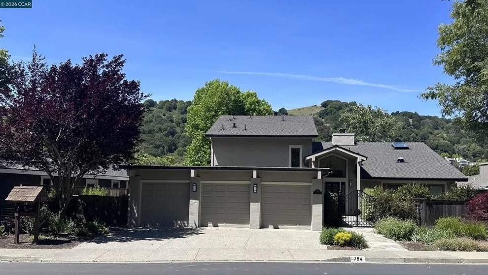 Unit for sale at 794 Augusta Dr, Moraga, CA 94556