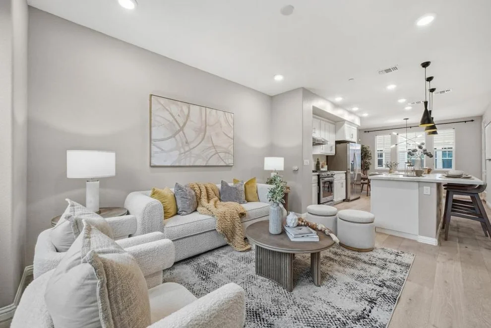 Unit for sale at 346 Circuit Way, Mountain View, CA 94043