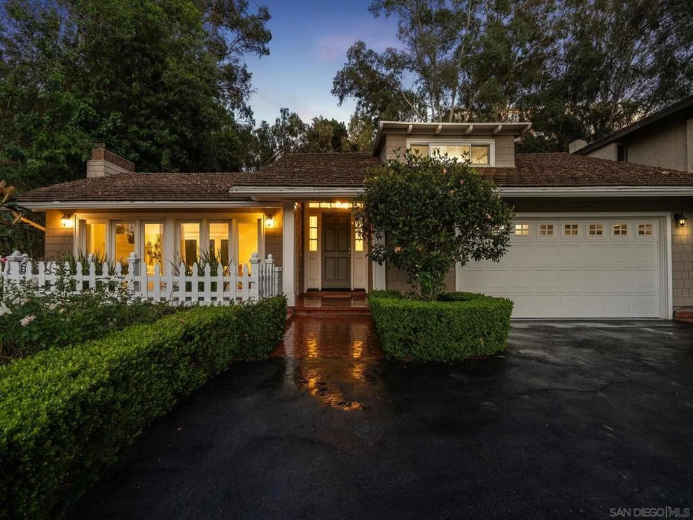 Unit for sale at 2696 Caminito Prado, La Jolla, CA 92037