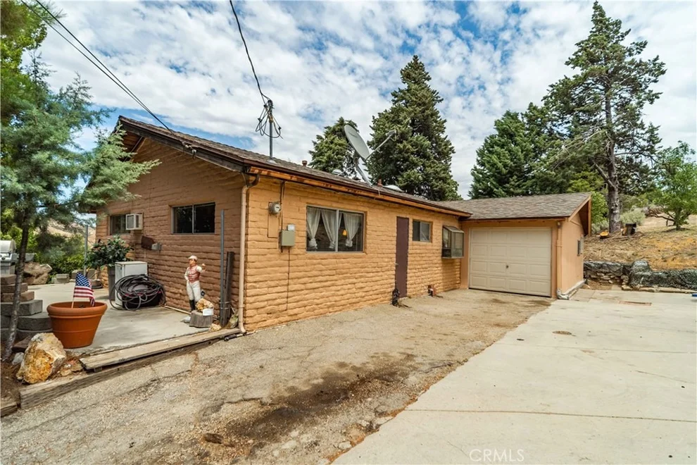 Unit for sale at 42766 Ranch Club Road, Lake Hughes, CA 93532