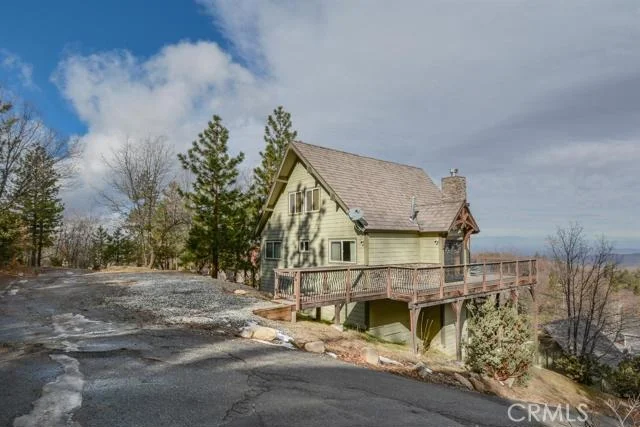 Unit for sale at 28975 Lassen Drive, Lake Arrowhead, CA 92352