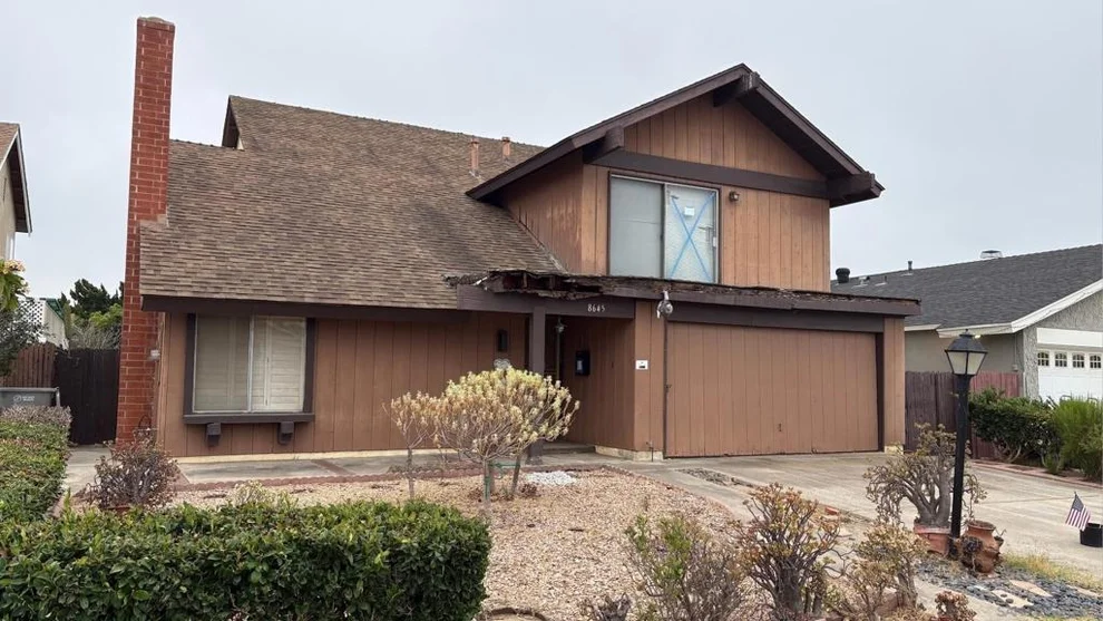 Unit for sale at 8645 Perseus Rd, San Diego, CA 92126
