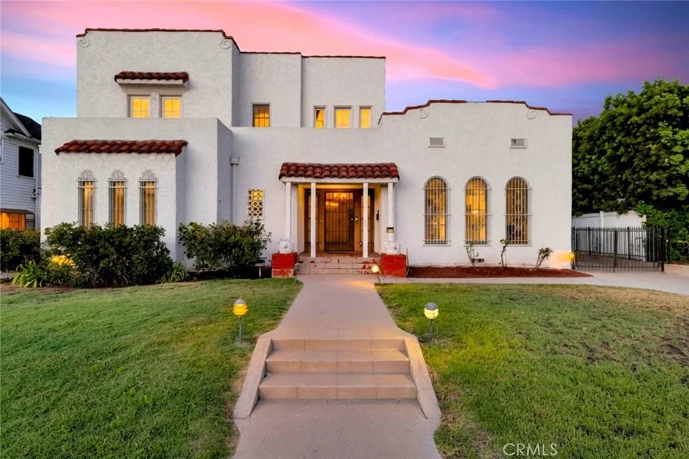 Unit for sale at 1224 S Wilton Place, Los Angeles, CA 90019